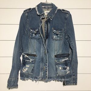 Old navy distressed jean jacket with zipper button
